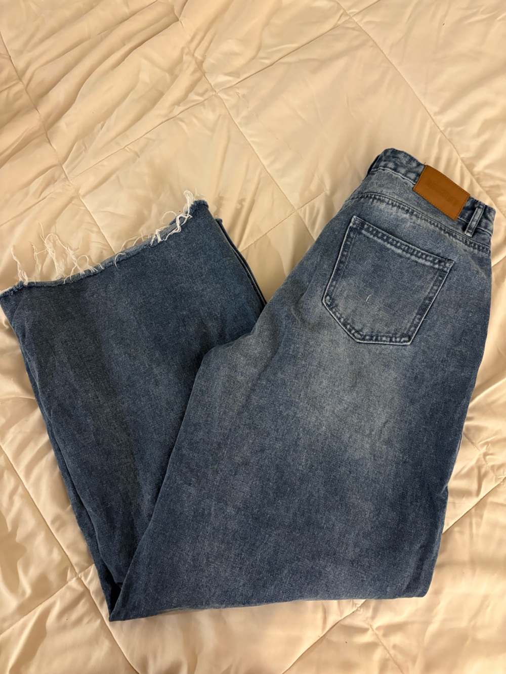Missguided Women’s Distressed Loose Jeans